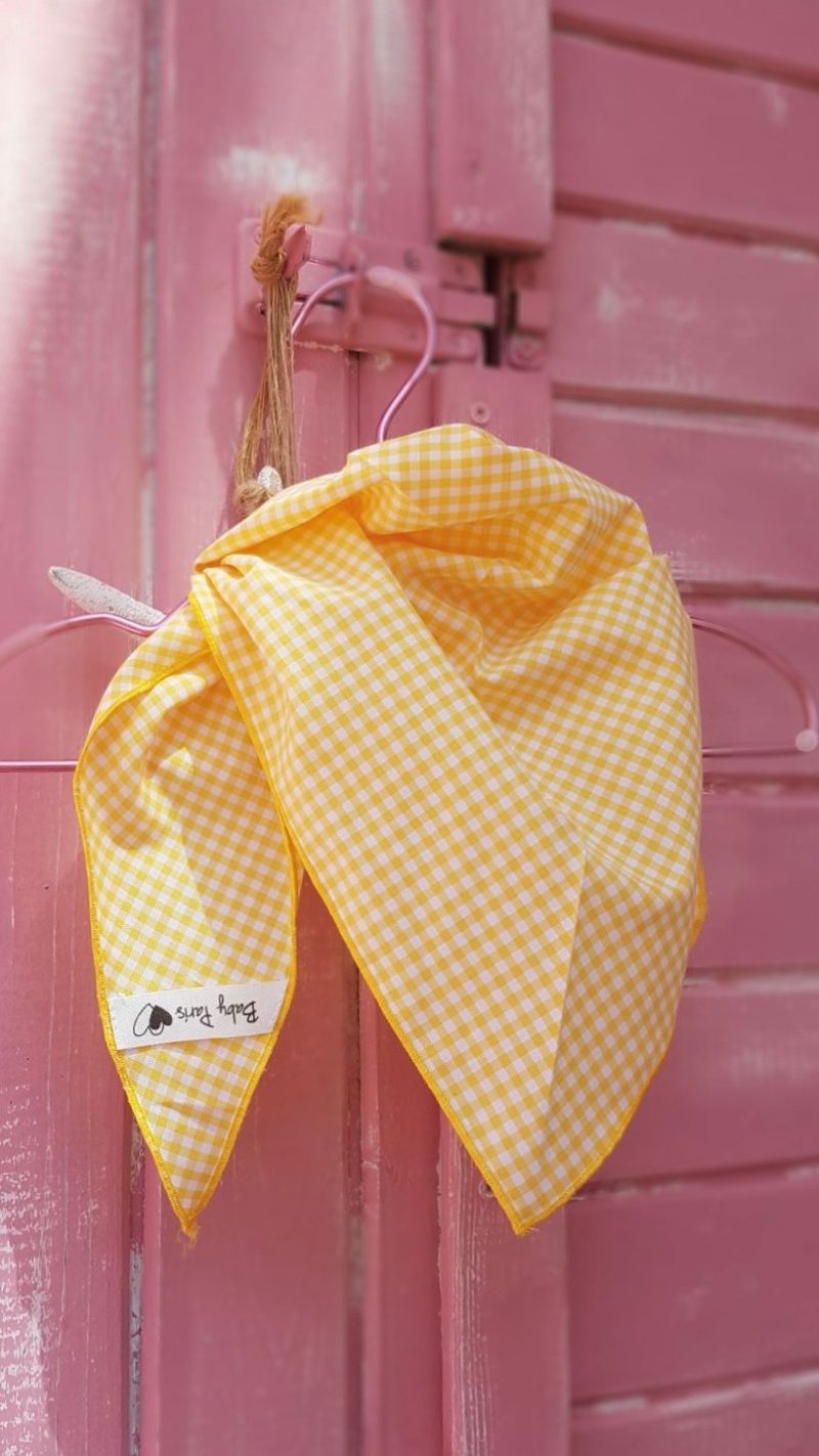 Pañoleta vichy amarillo