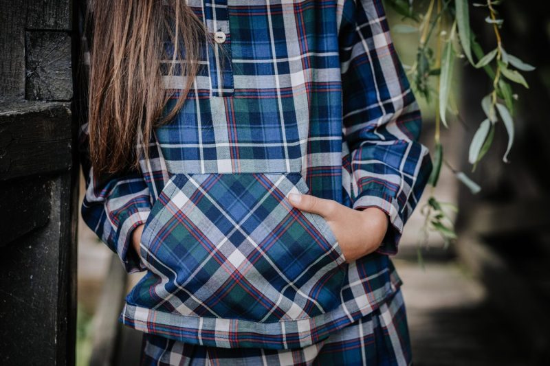 Casaca con capucha unisex tartán